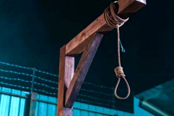 باند وحشت» به پایان رسید؛ سه سارق مسلح سحرگاه امروز اعدام شدند + فیلم اعترافات باند گنگسترها 