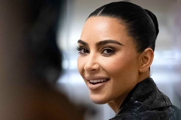 حجاب عربی به سبک کیم کارداشیان؛ تصویری که اینترنت را منفجر کرد!