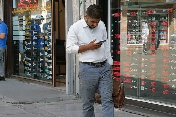 قیمت دلار و یورو و ارزهای دیگر در بازار آزاد امروز ۲۸ بهمن ۱۴۰۴ +جدول