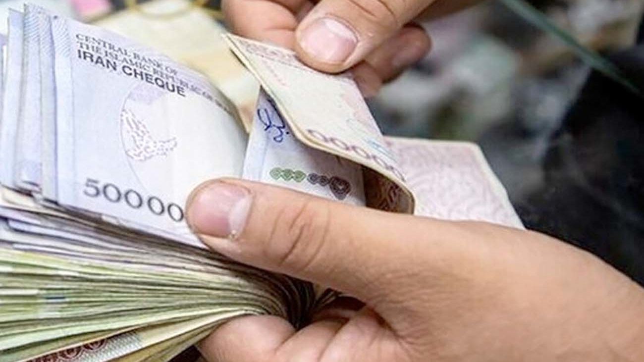 حساب این گروه از سرپرستان خانوار پر پول شد و قابل برداشت