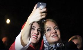 مهناز افشار و ویشکا آسایش در مسیر گلشیفته شدن؟