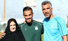 غم و اندوه ابوالفضل جلالی در مراسم وداع با مادربزرگ +عکس