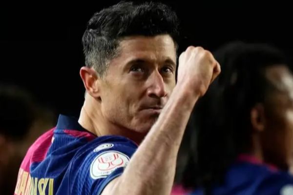 روبرت لواندوفسکی به 700 گل رسید!/ رکورد جدید برای مهاجم لهستانی