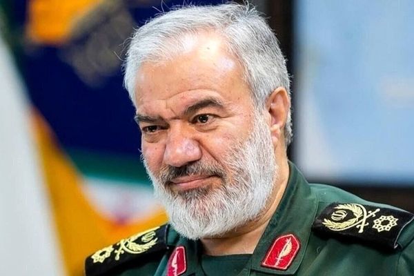 فدوی رئیس گروه مشاورین فرمانده کل سپاه شد