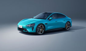 مردم برای خرید این ماشین جذاب چینی صف کشیدند!