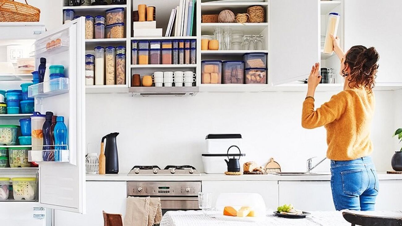 نظم دهی کابینت آشپزخانه برای عید 1402