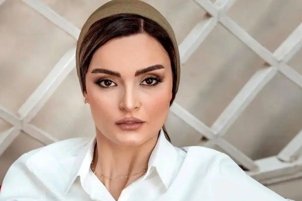 شوکه‌کننده‌ترین عکس بازیگر سریال آوای باران از خیابان منتشر شد!