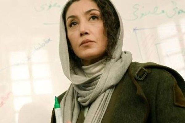 تصویری دیده‌نشده از هدیه تهرانی در سال 81؛ مثل همیشه جذاب و جوان!