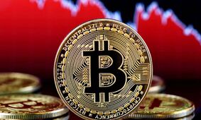  بیت‌ کوین به زیر ۷۰ هزار دلار سقوط کرد 