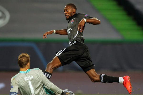 بازیکن ملی‌پوش کامرونی، گزینه تازه پرسپولیس برای خط حمله!