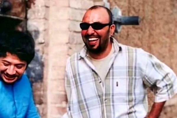 نوستالژی باورنکردنی! تصاویری از پشت صحنه «متهم گریخت» که هیچ‌وقت ندیده‌اید!