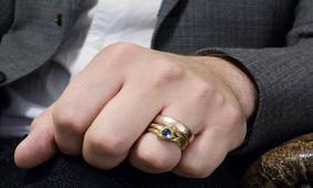 آیا انگشتر طلا برای مردان ضرر دارد؟ 