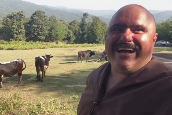 شوخی خنده‌دار هوش مصنوعی با کودکی سلمان «نون خ»! +فیلم