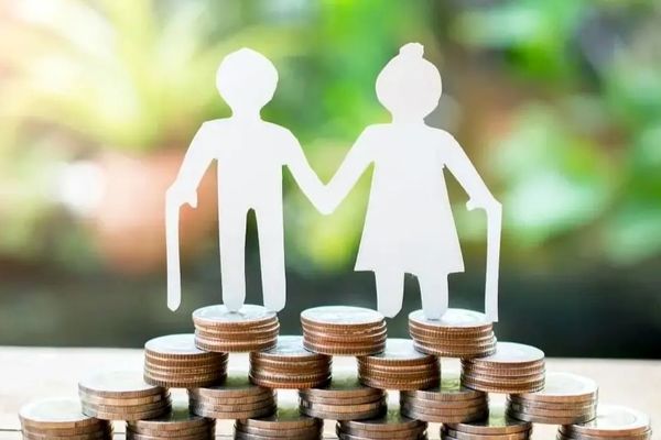 افزایش حقوق حداقل‌بگیران با مبلغی ناچیز؛ وزیر رفاه توضیح داد!