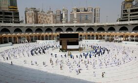 حجاج بخوانند: گران ترین حج تاریخ را سال 1402 تجربه می کنید / تاثیر تورم جهانی بر یک فریضه دینی