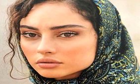 عکس مانتو خیلی کوتاه ترلان پروانه / حجاب خانم بازیگر زیر سوال رفت !