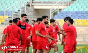 درگیری عجیب و وحشتناک دو بازیکن پرسپولیس دور از چشم گل‌محمدی+عکس