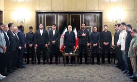 پزشکیان: تسلیم شدن در وجود ما نیست، به حریف امتیازی نمی‌دهیم!