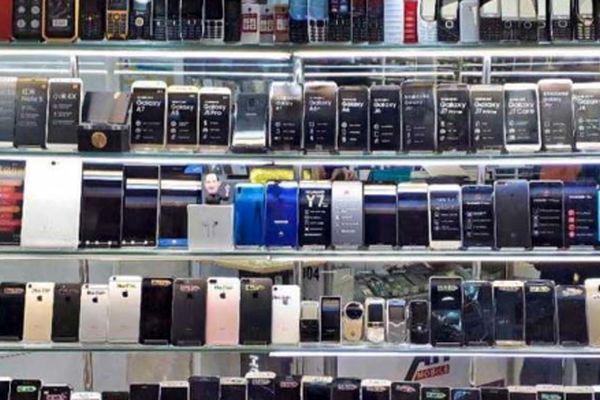 قیمت گوشی امروز پنجشنبه ۲۸ فروردین ۱۴۰۴ +جدول