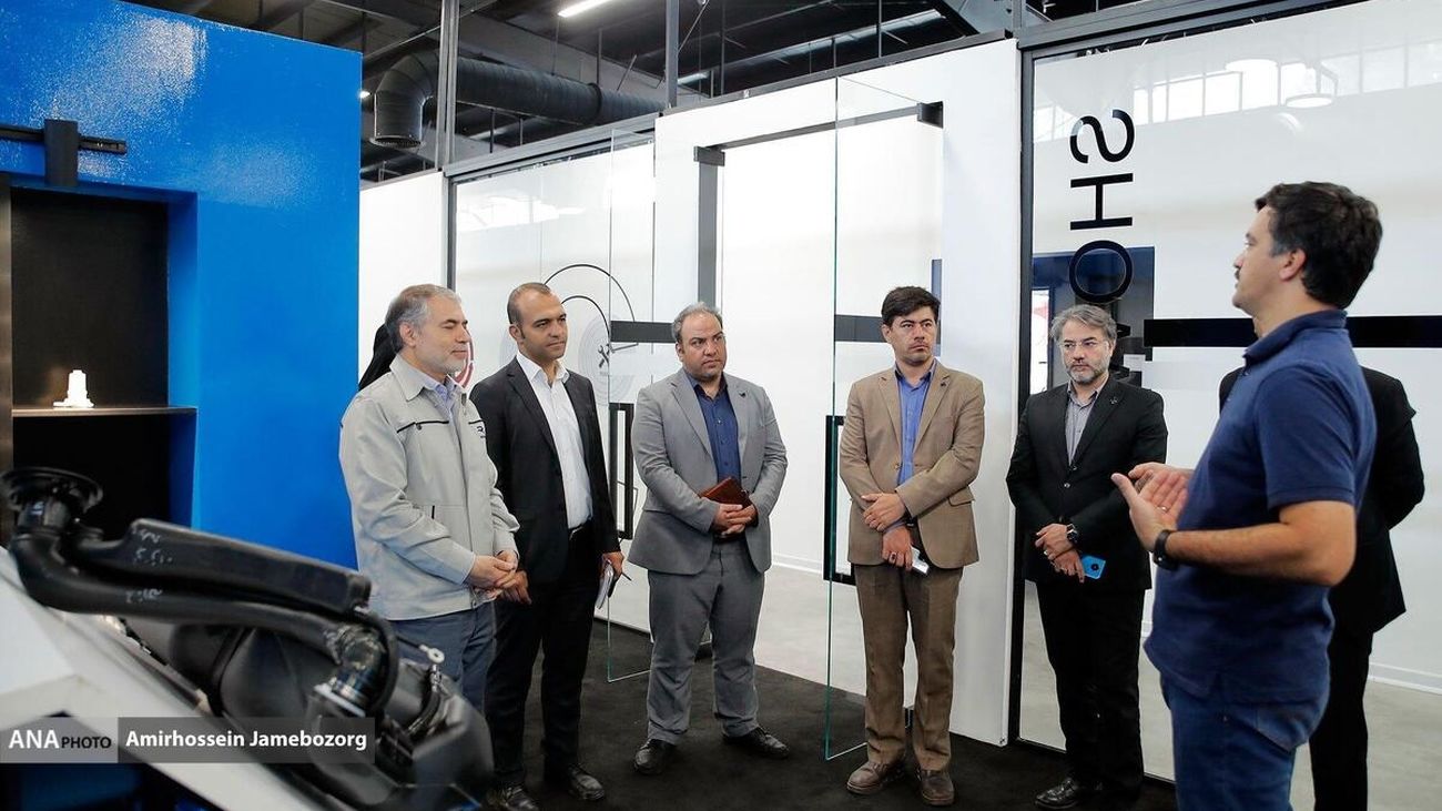 بازدید مدیران خبرگزاری علم و فناوری آنا از کارخانه نوآوری و صنایع خلاق آمپر +گزارش تصویری