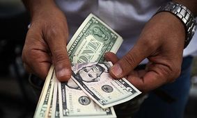 از صادرات تا بازار آزاد؛ مسیر پنهان قاچاق ارز