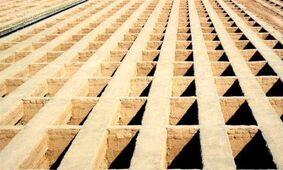 با حقوق یک سال کارگری می توان 2 متر خانه خرید، چیزی مشابه قبر !