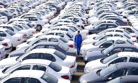 لیست خودروهایی که ۵۰ تا ۲۰۰ میلیون تومان ارزان شدند + جدول قیمت