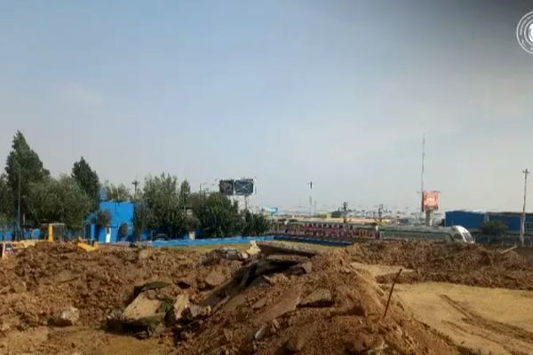 راز ساخت زمین تمرین با پول انتقال غندی‌پور! +عکس