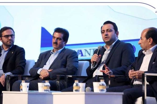 انحراف نقدینگی از بخش واقعی اقتصاد، چالش اصلی تولید و معیشت مردم است