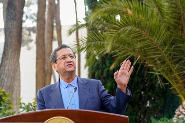  اولین اظهارنظر همتی پس از بازگشت به بانک مرکزی / وعده آرامش ارزی به مردم +‌ُ فیلم