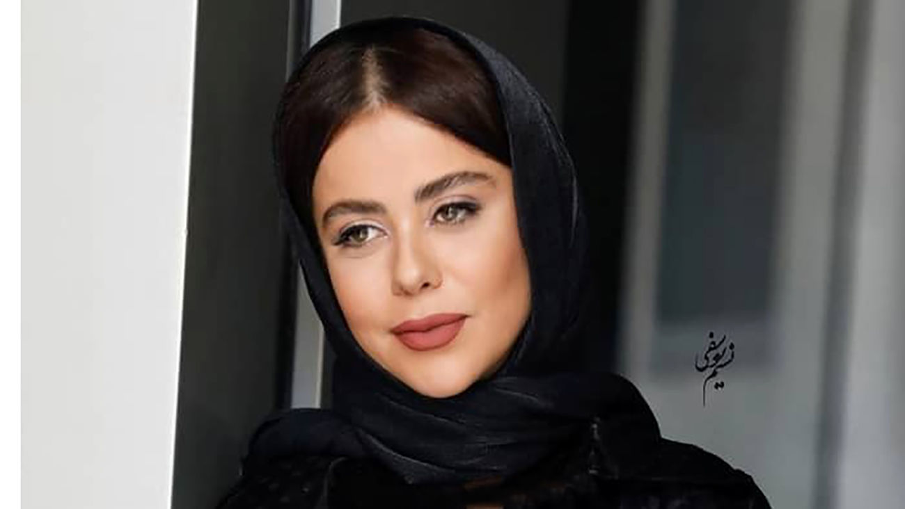 اولین عکس از چهره بدون آرایش الهام اخوان با لباس خانه / هنوز هم دلبر است !