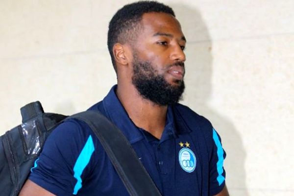 نازون در هائیتی یکه‌تازی می‌کند/ داکنز در استقلال کمرنگ!