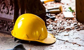  کارگران ایرانی به دلیل حقوق پایین از کار خارج می شوند
