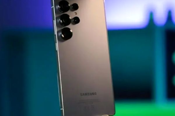 قیمت گوشی امروز چهارشنبه 1 مرداد 1404/ آیفون ۱۶ پرو مکس چند؟ + جدول