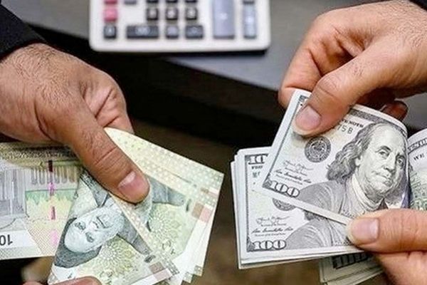 پیش بینی قیمت دلار ۲۶ خرداد ۱۴۰۴ /معامله‌گران عقب‌نشینی کردند