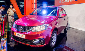 متقاضیان این خودرو کلافه شدند / خودروساز به جای تحویل به ثبت نام کنندگان با مشتری جدید قرار می بندد
