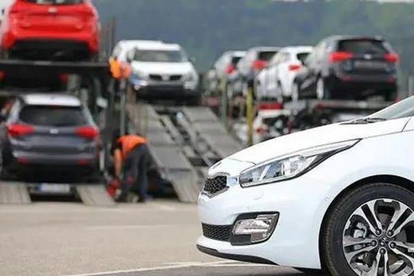 آغاز فروش خودروهای لاکچری با شرطی که کسی انتظارش را نداشت!