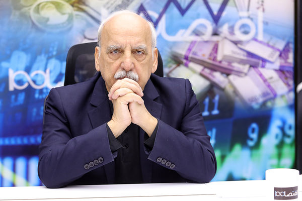 عبده تبریزی: مشکلات را زیر فرش زده‌ایم/ برای گرفتن تصمیمات اقتصادی وقت زیادی نداریم