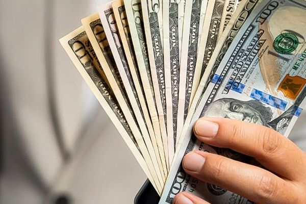 قیمت دلار توافقی امروز دوشنبه 10 آذر 1404