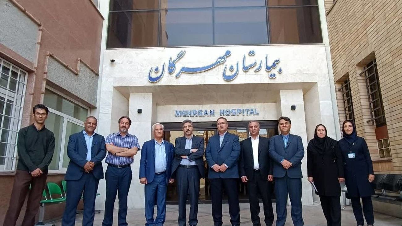 بازدید رئیس هیات مدیره بیمه دانا و هیات همراه از بیمارستان مهرگان کرمان