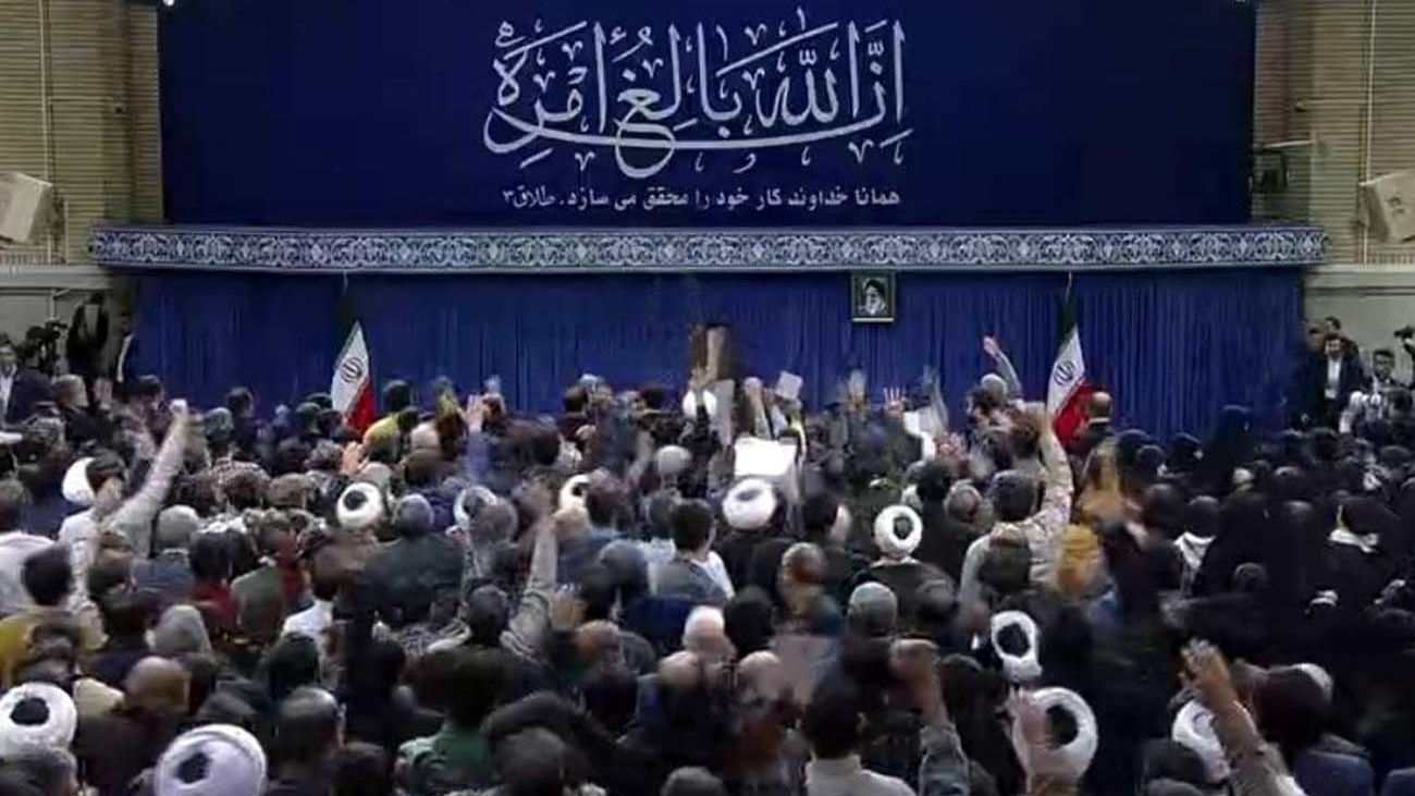 علت عدم پخش زنده سخنرانی رهبر انقلاب از صدا وسیما مشخص شد