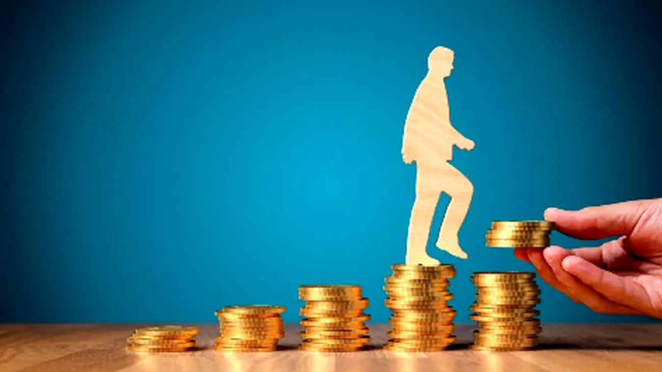 حقوق بازنشستگان با افزایش جنجالی واریز شد! همین حالا حسابهایتان را چک کنید