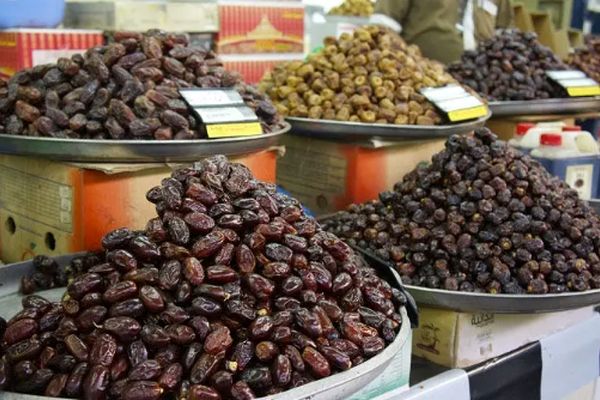 قیمت خرما سر به فلک کشید!