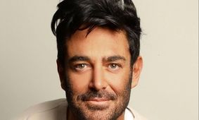 چهره جذاب رضا گلزار در نقش پدر آینده؛ بچه داری مثل یک ستاره!