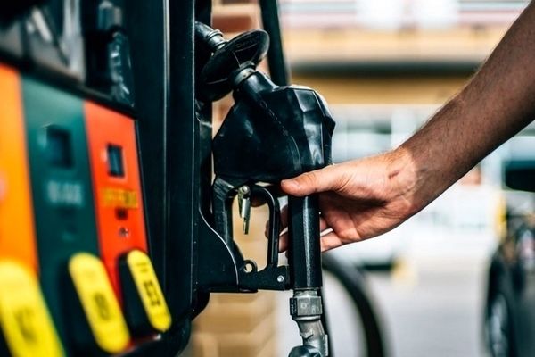 
بنزین سوپر گران‌تر شد!
