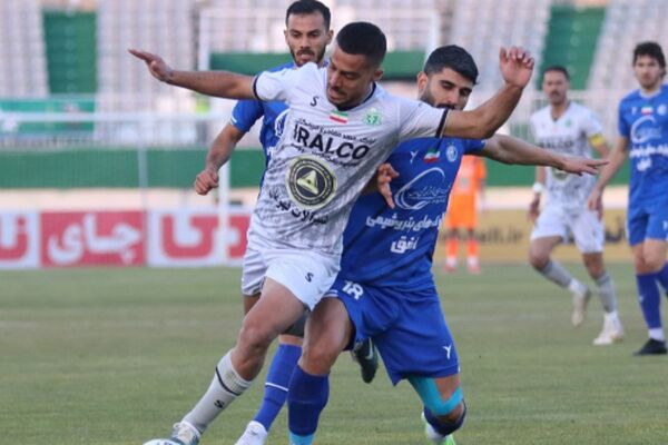 هافبک سپاهان، هدف جدید استقلال در نقل‌ و انتقالات