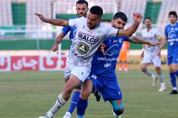 هافبک سپاهان، هدف جدید استقلال در نقل‌ و انتقالات