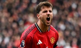 حمایت ویژه ستاره منچستریونایتد از سرمربی تحت فشار تیم!