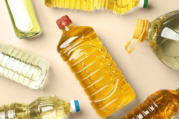 رئیس انجمن روغن نباتی: قیمت روغن افزایش نیافته / فروش بالای نرخ مصوب، گرانفروشی است 