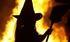 +18 / عکس های وحشتناک از یک گورستان ! / جنازه ها را کباب می کنند !